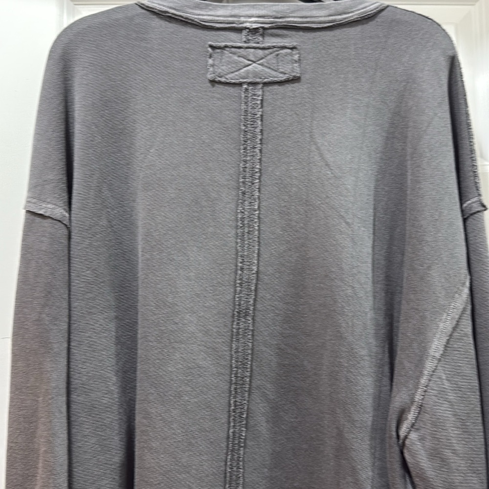 FREE PEOPLE WE THE FREE VENICE V-NECK GRAPHIC SWEATSHIRT UPSTATE NY NWOT sz L - Picture 7 of 10